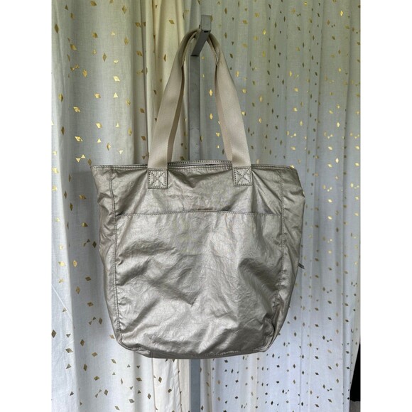 Juicy Couture Metallic 8 Compartment Medium Tote Shoulder Bag With Charm - Picture 3 of 12
